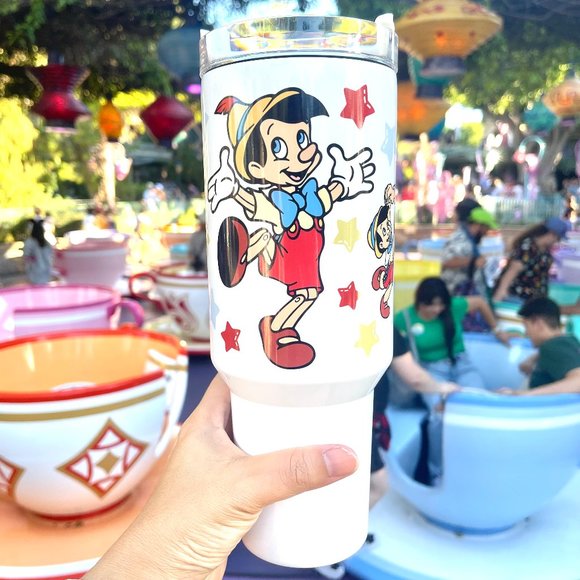 Disney Pinocchio 40 oz Tumbler/Water bottle/Mug with hand carry handle. … - Picture 6 of 12